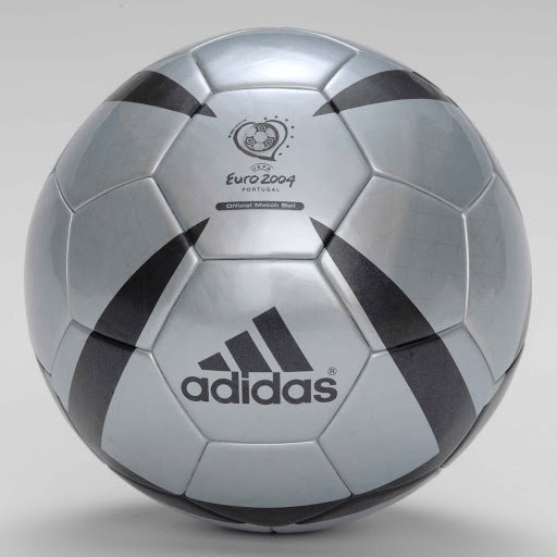 Официальный мяч Евро-2004